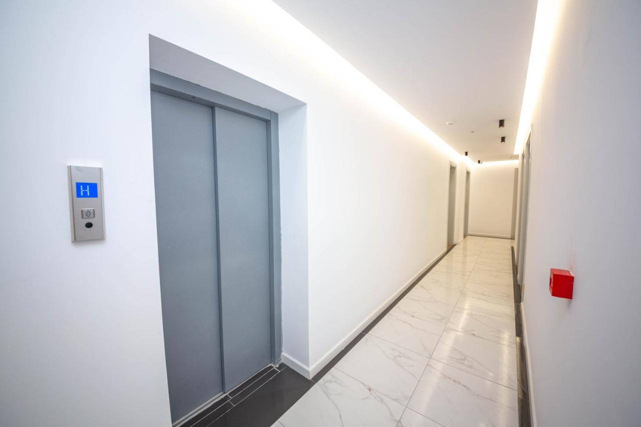 Hesperus Hotel Vlore Exterior photo