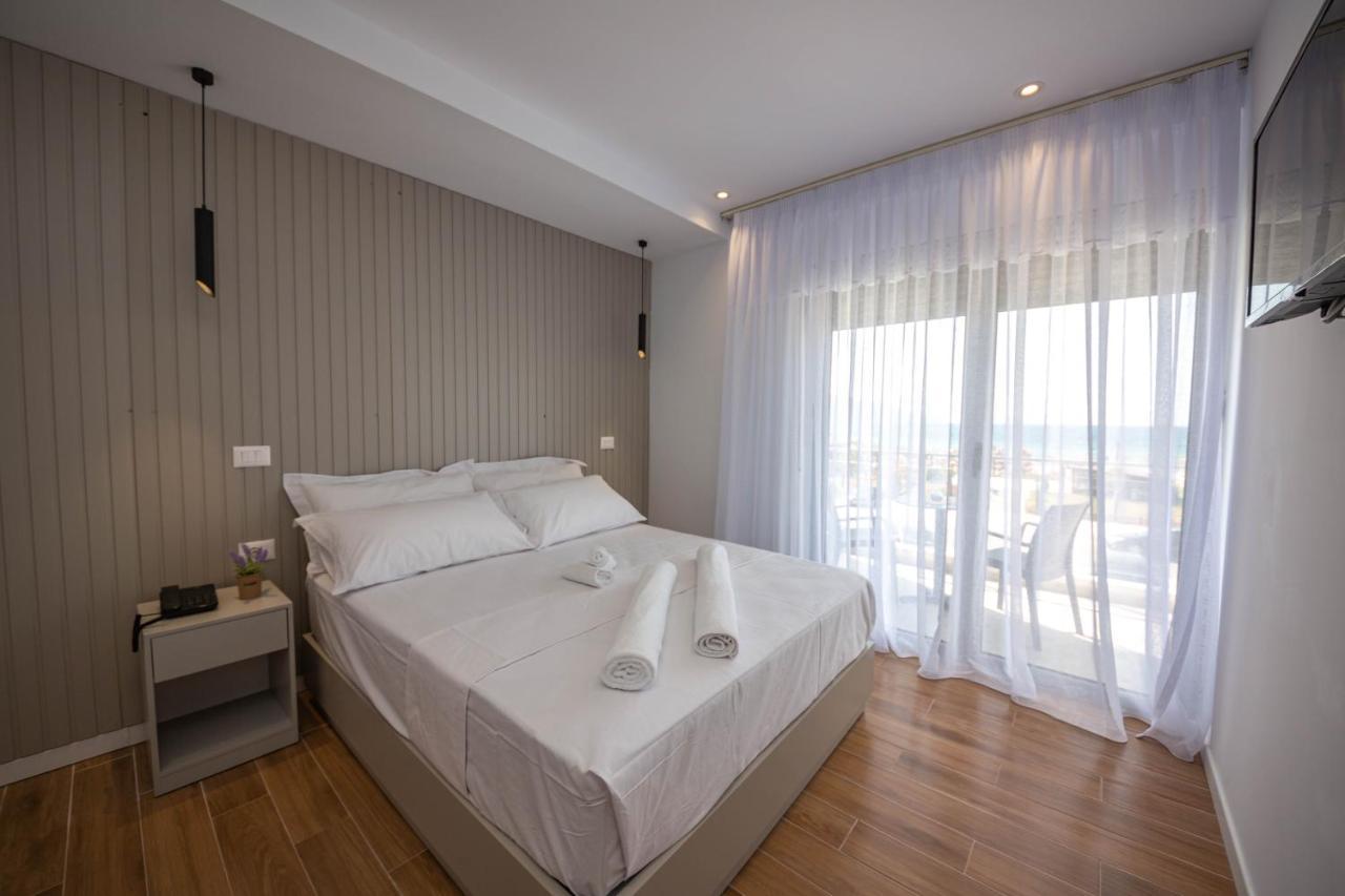 Hesperus Hotel Vlore Exterior photo