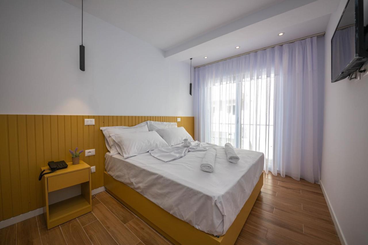 Hesperus Hotel Vlore Exterior photo